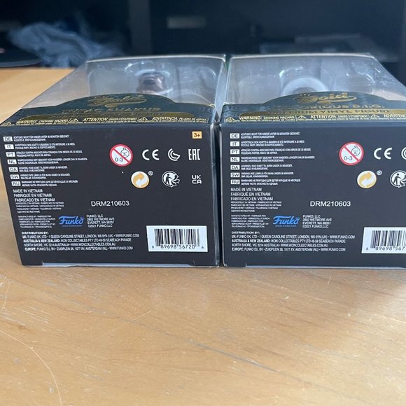 NIB Tupac Shakur & Notorious B. Set of Gold Funko Pop Series 1 - Picture 9 of 9